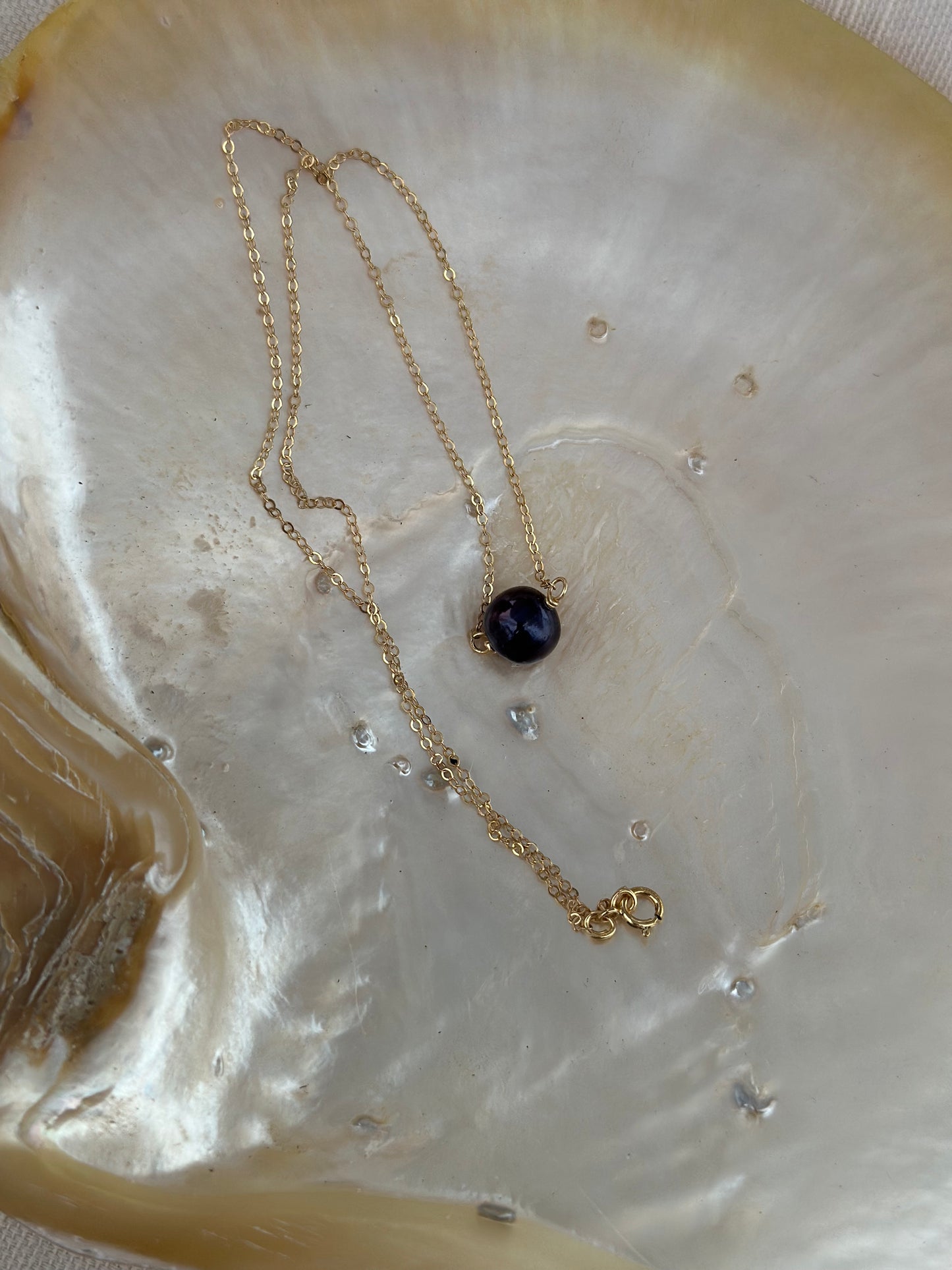 Black Pearl Nacklace