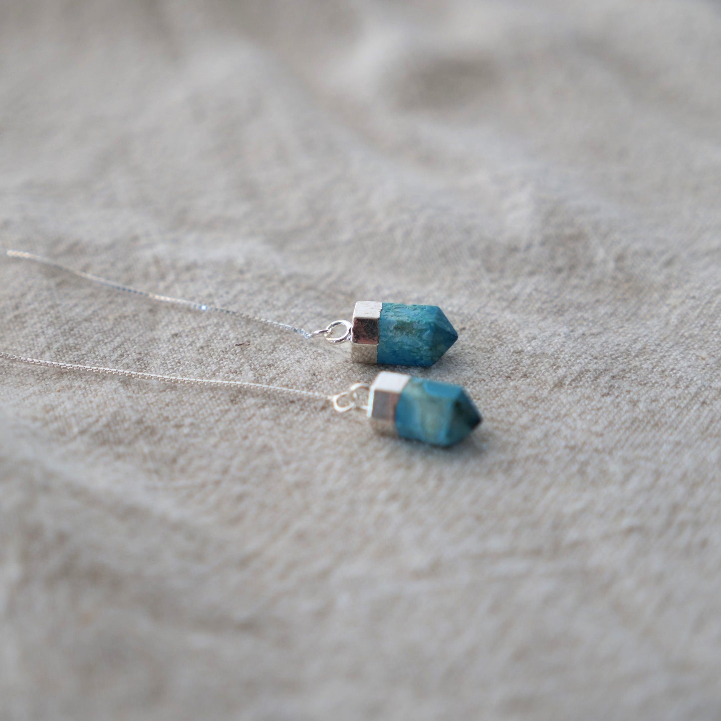 Turquois Point Ear Threads