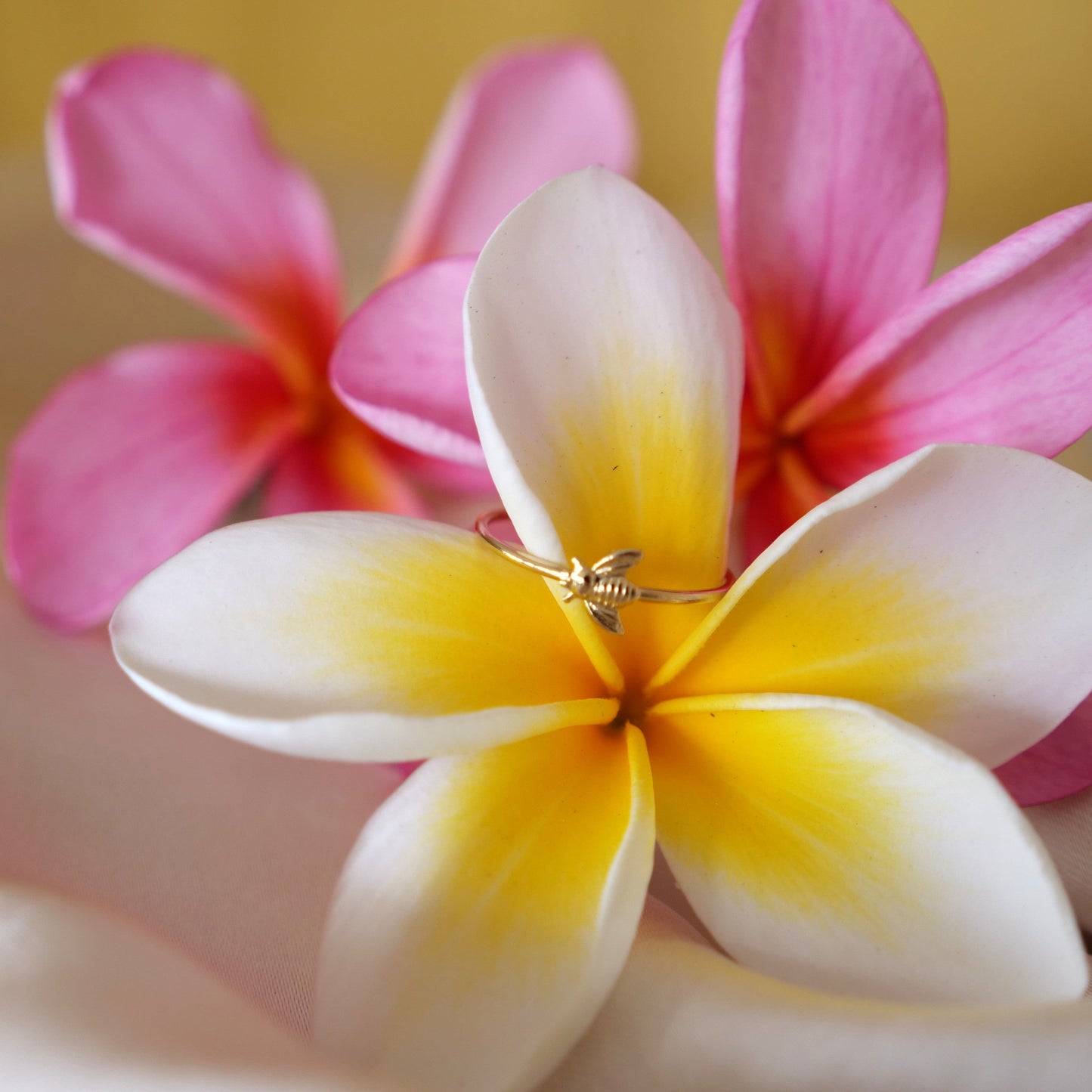 Honey Bee Ring