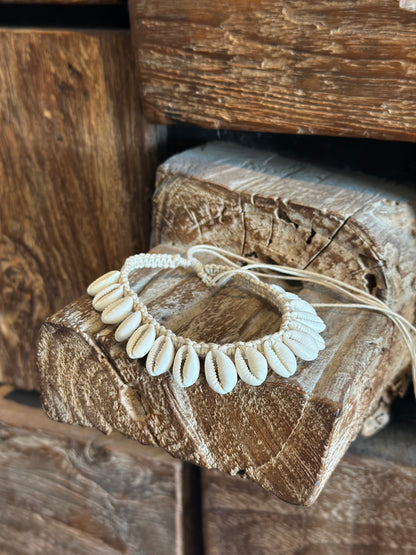 Shell tie anklet