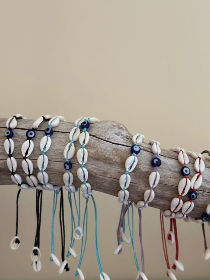 Shell tie bracelet