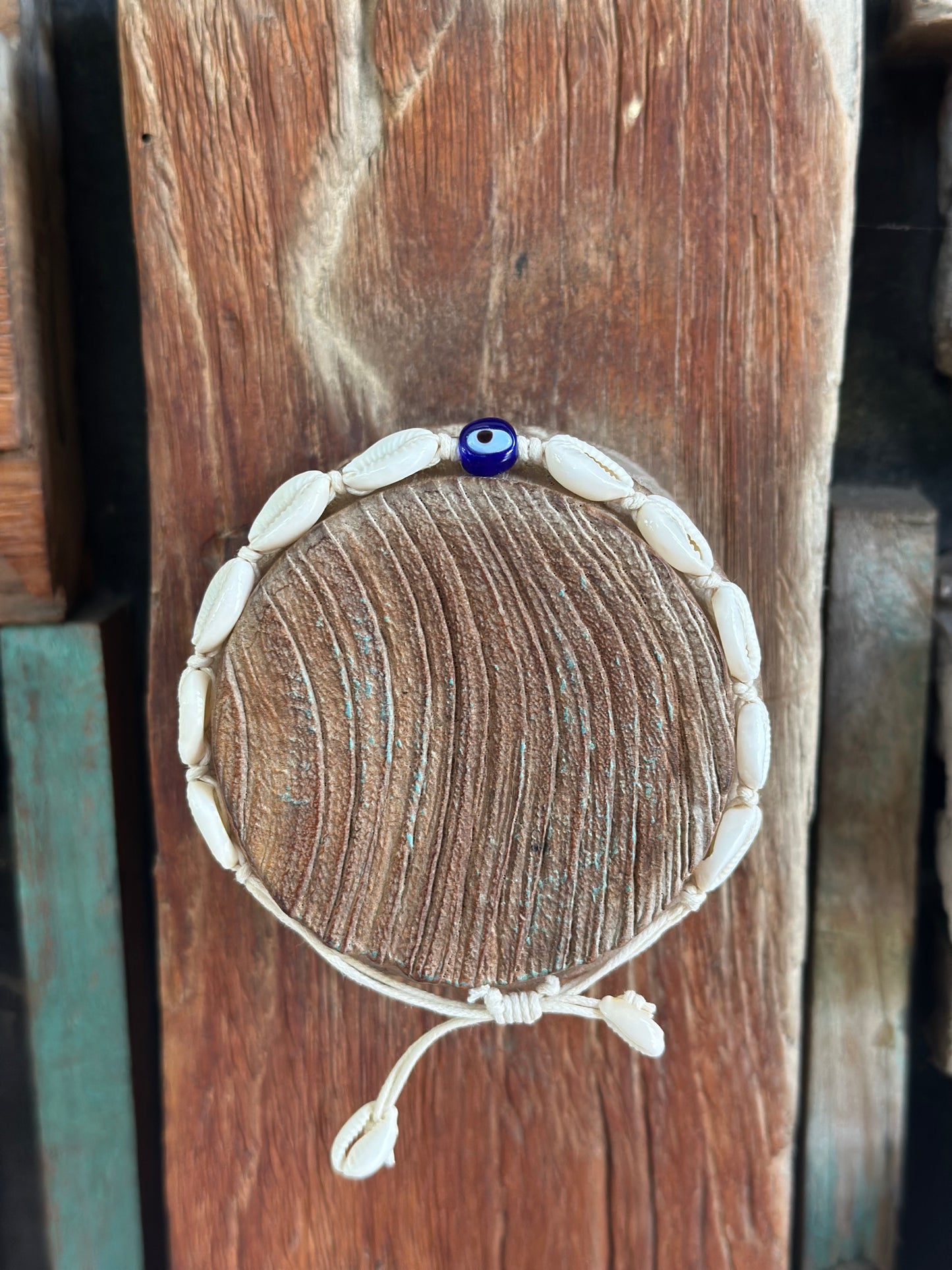 Shell tie bracelet
